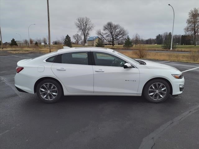 Used 2020 Chevrolet Malibu 1LT with VIN 1G1ZD5ST9LF009869 for sale in Hastings, Minnesota