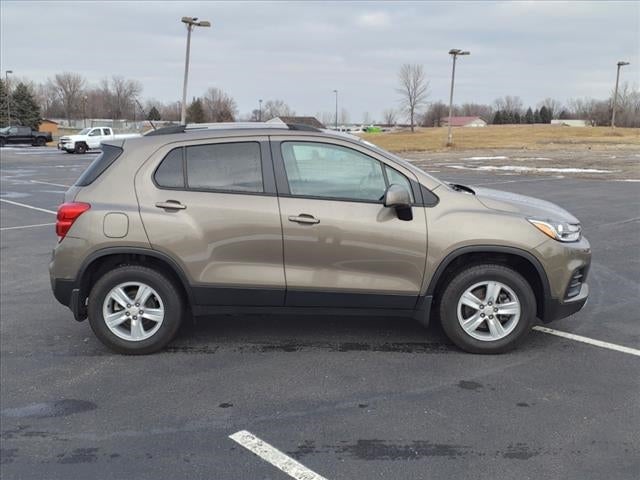 Used 2021 Chevrolet Trax LT with VIN KL7CJPSB0MB340158 for sale in Hastings, Minnesota